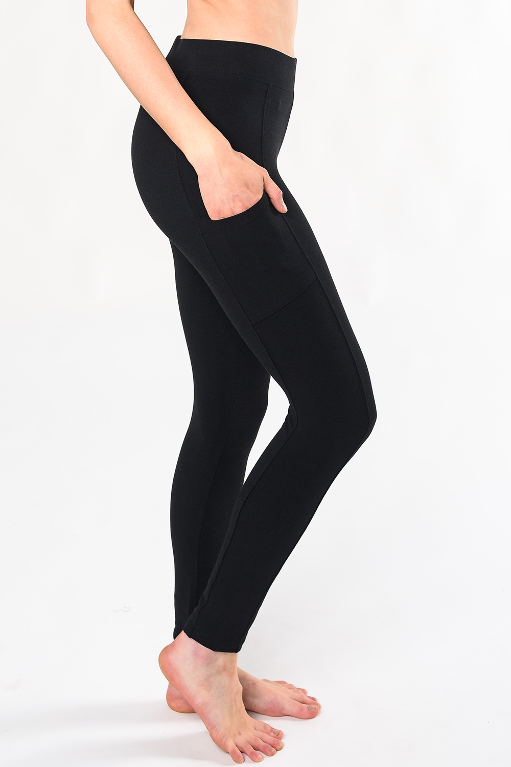 ZYIA, Pants & Jumpsuits, Zyia Active High Waist Cropped Capri Leggings  Black
