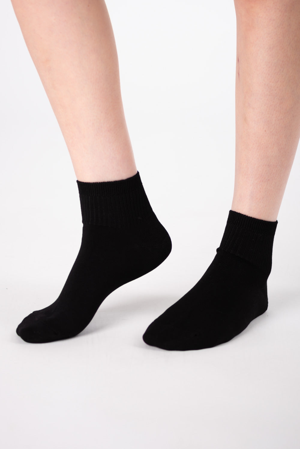 Ladies' 2-Pack Micro Crew Length Bamboo Socks - Black