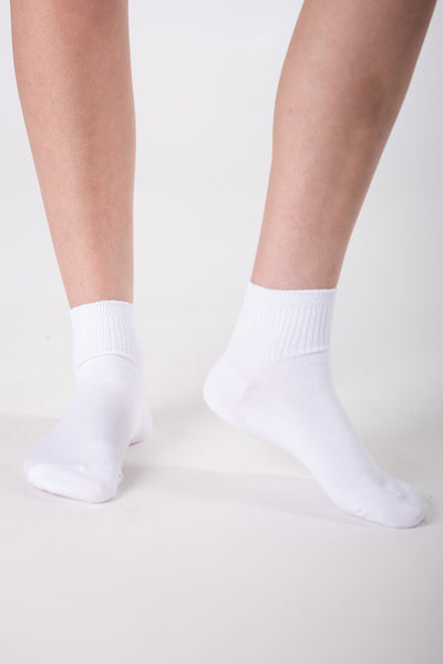 Ladies' 2-Pack Micro Crew Length Bamboo Socks - White