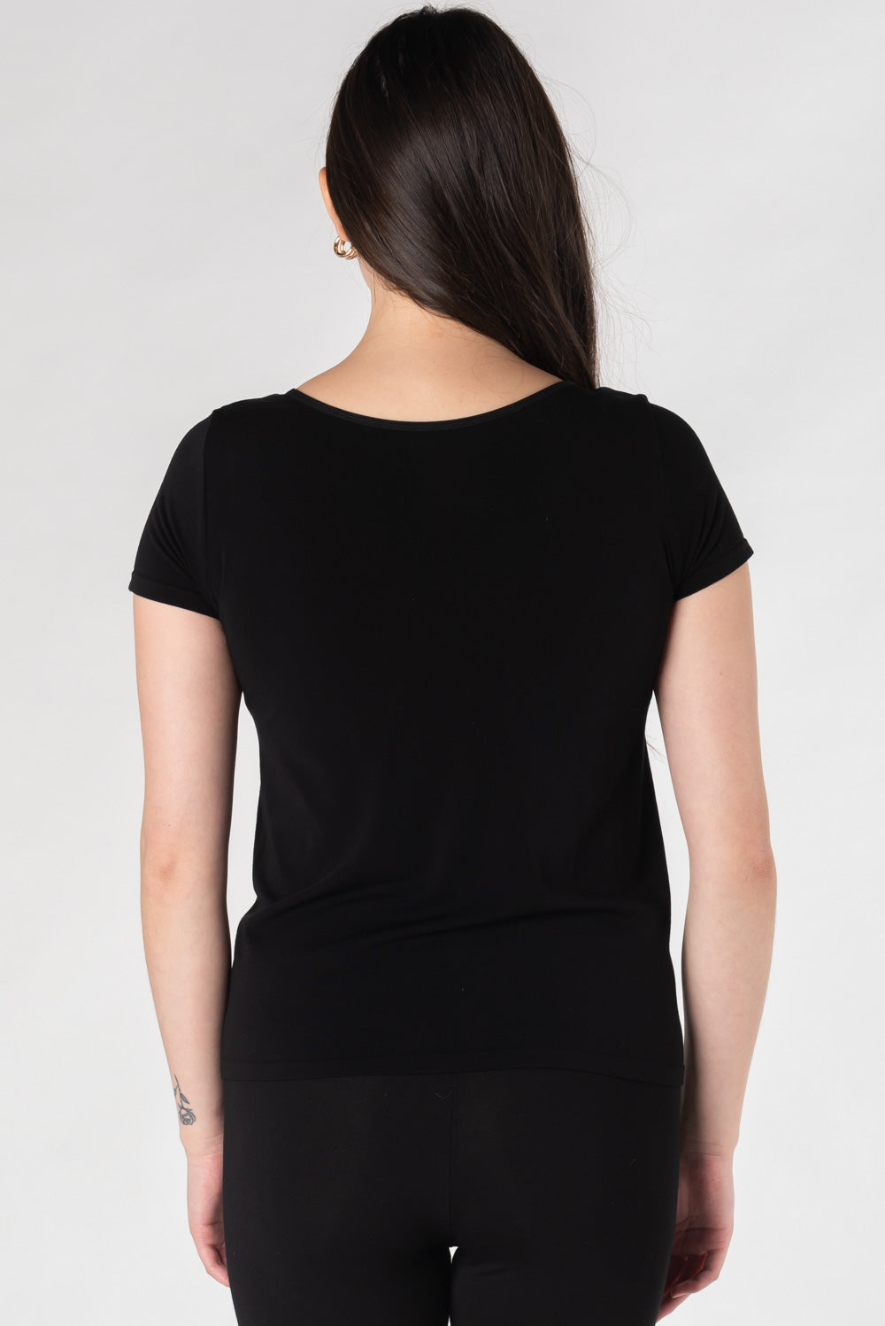 Lia Seamless Bamboo Short Sleeve Tee - Black - Terrera