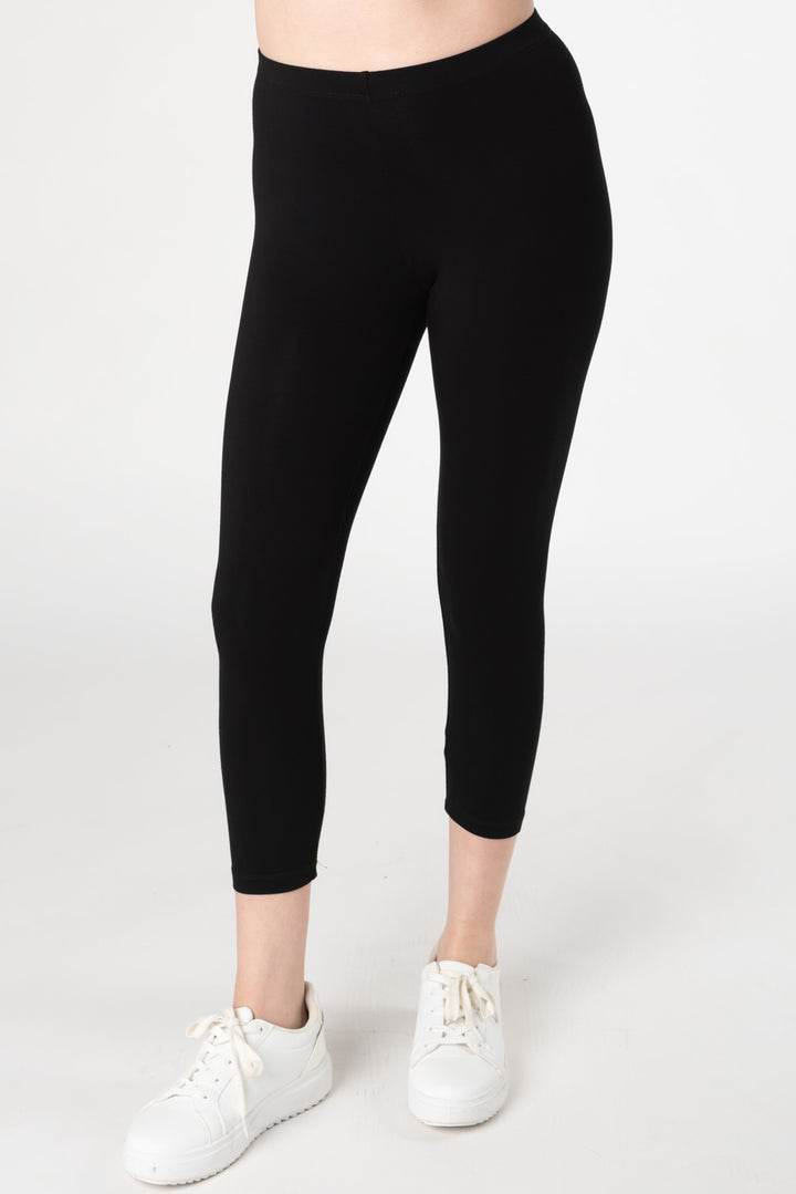 Suri Capri Bamboo Leggings - Black - Terrera