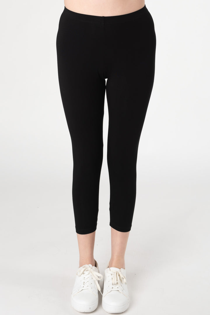 Suri Capri Bamboo Leggings - Black - Terrera