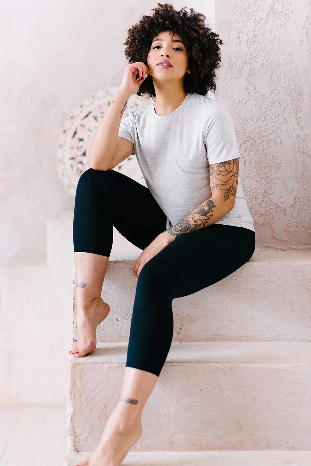 Suri Capri Bamboo Leggings - Black - Terrera