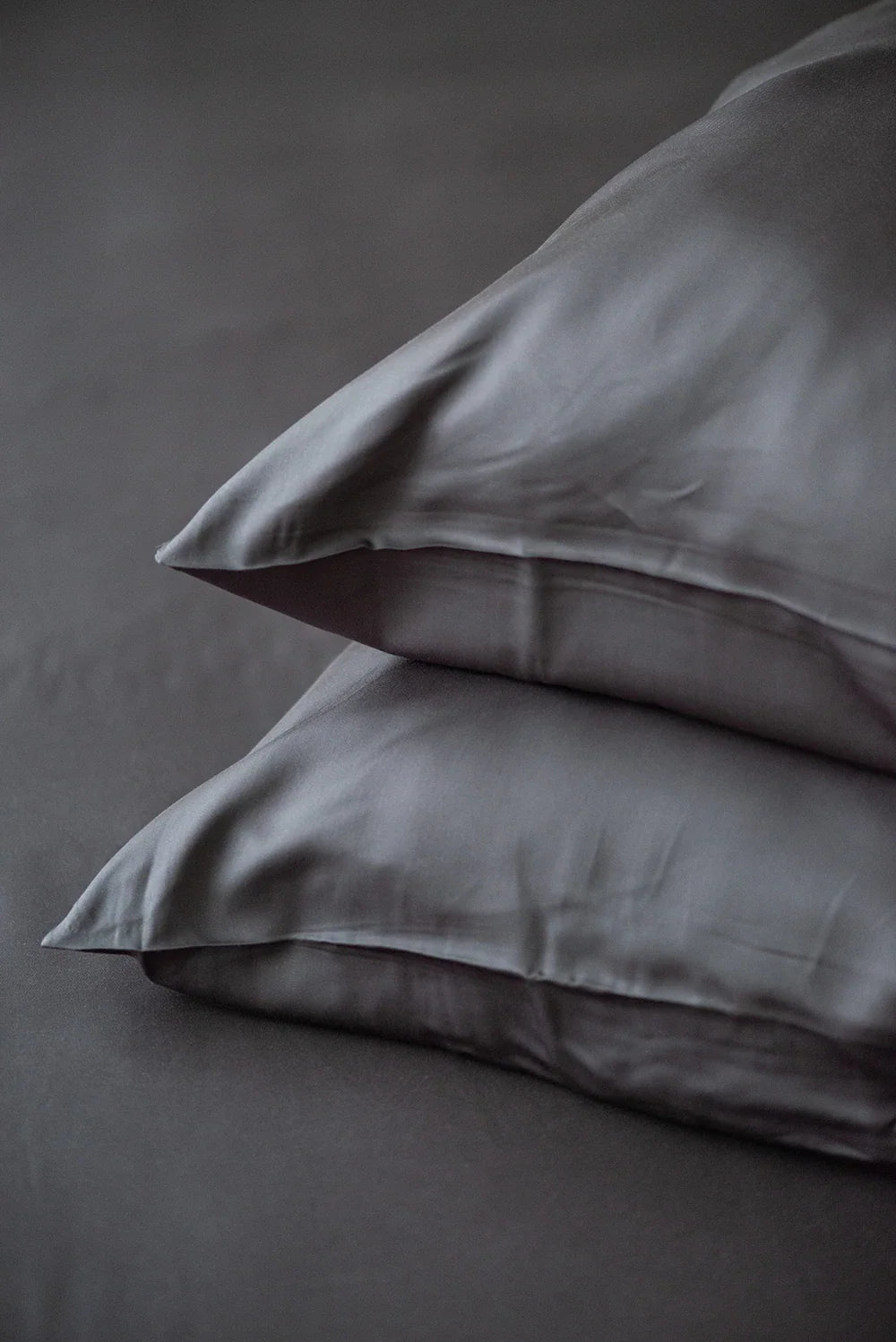 Duvet &amp; Fitted Sheet Bundle - Charcoal