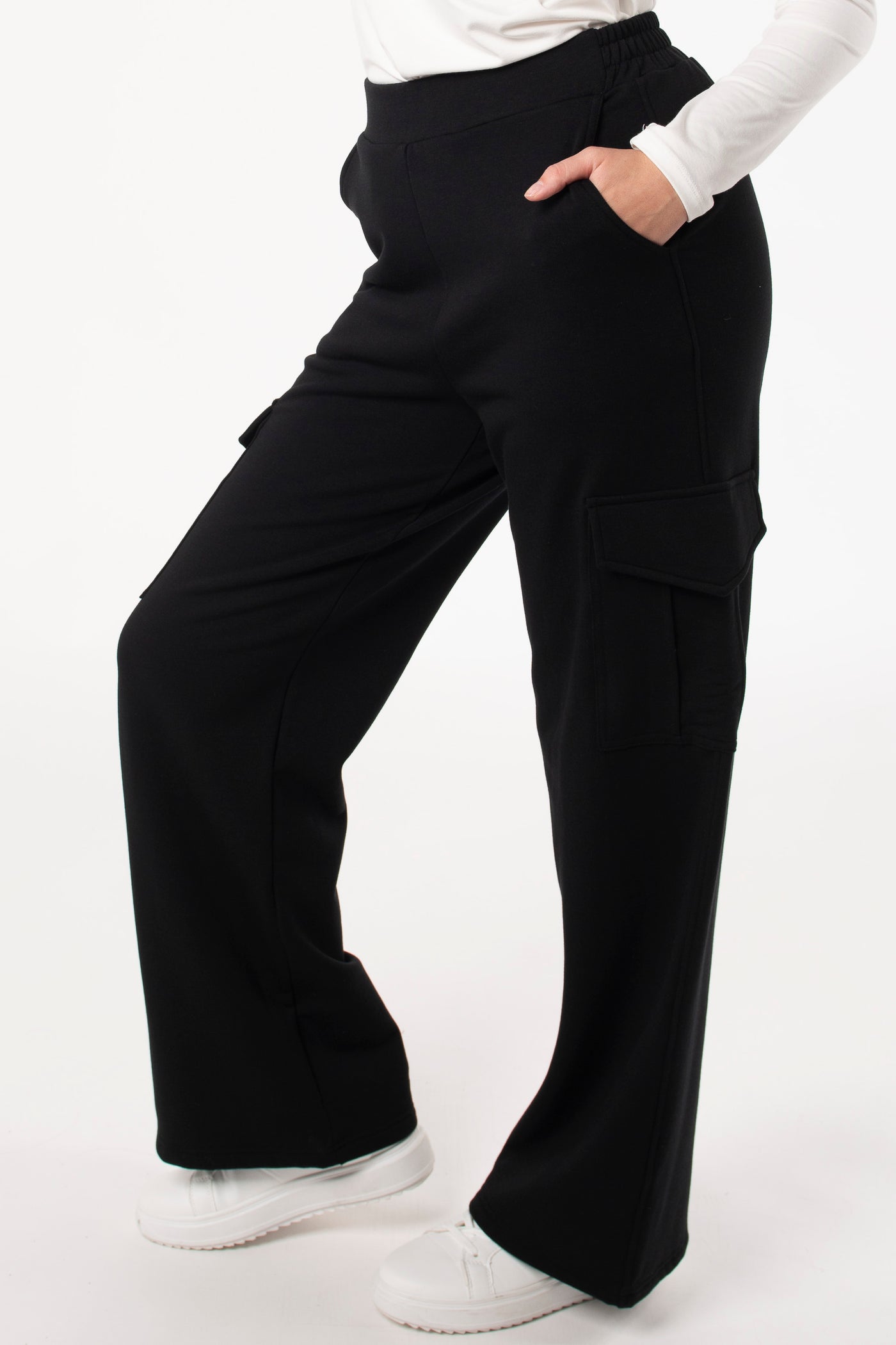 Trendy bamboo cargo sweatpants by Terrera made with soft bamboo fleece fabric for a sustainable and cozy casual wear option. 