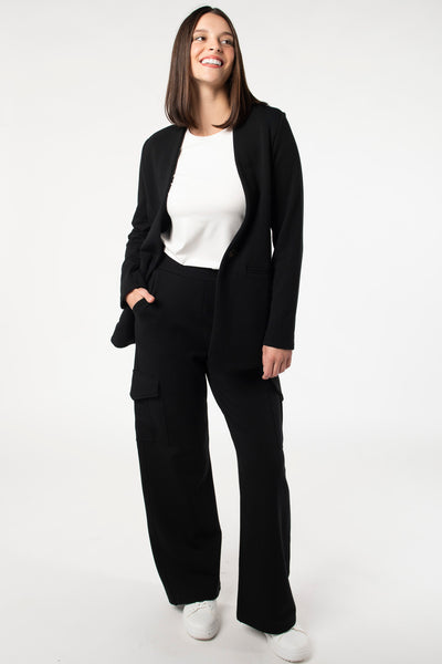  Terrera bamboo cargo sweatpants in bamboo fleece, paired with Ophelia Collarless Blazer for a chic outfit.