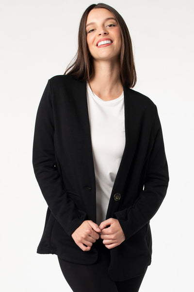 Terrera bamboo collarless blazer in a sleek, modern design, featuring sustainable bamboo fleece fabric that’s eco-friendly.