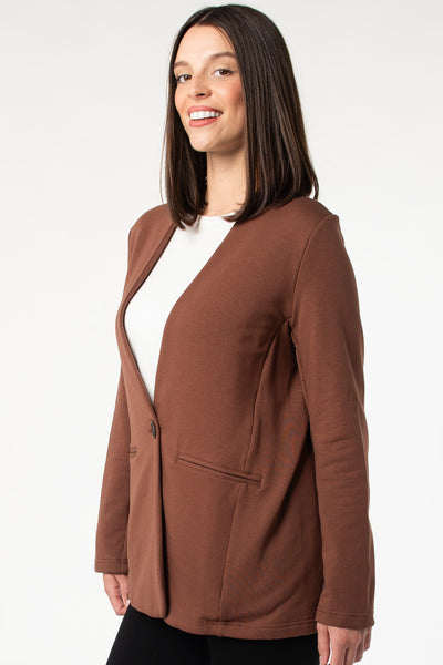 Stylish bamboo collarless blazer by Terrera, showcasing an elegant and sustainable choice for women. 