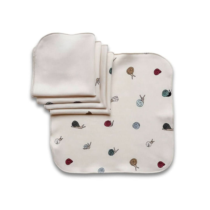 Bamboo Baby Capsule Gift Box | Ditsy Snails &amp; Cream