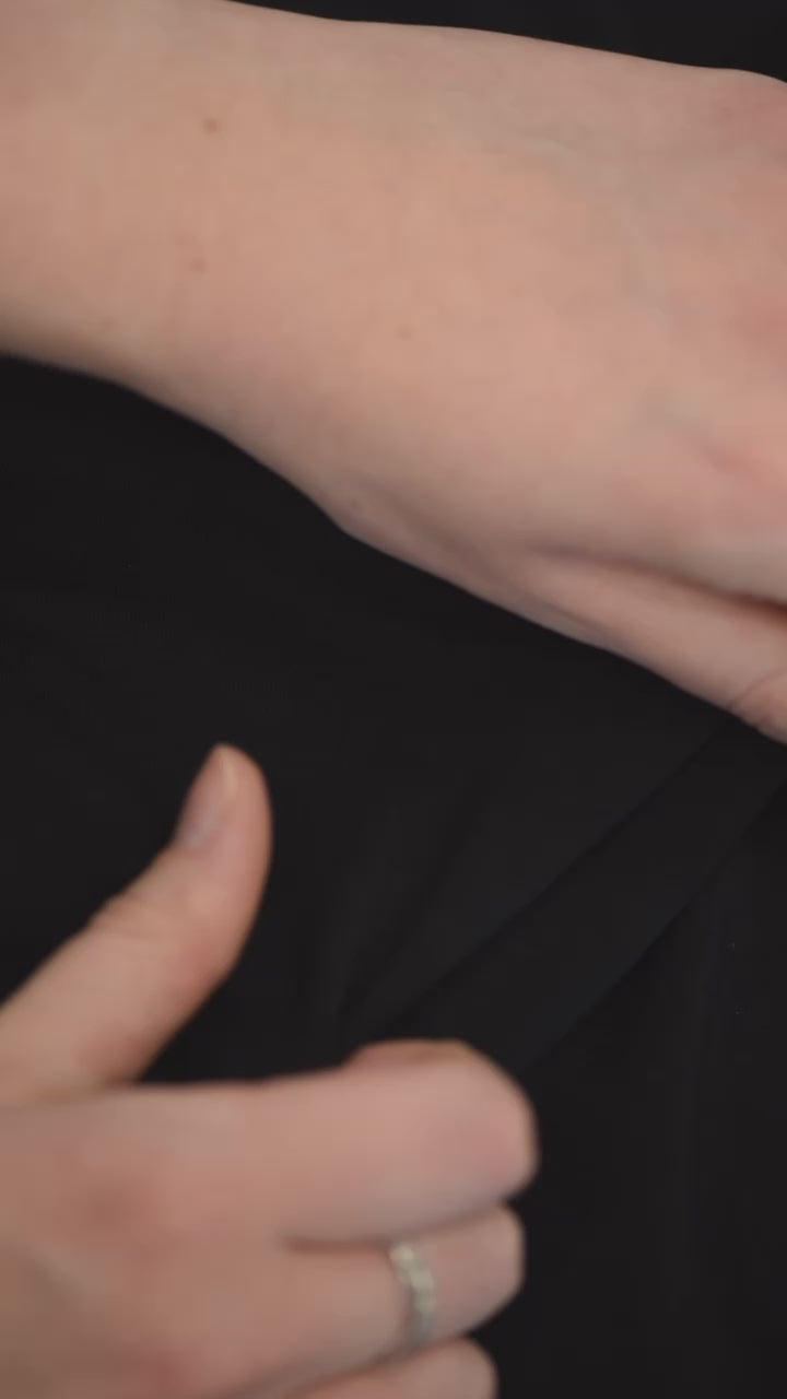 A video showing the stretchy bamboo jersey fabric by Terrera.