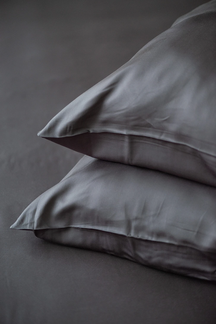 100% Bamboo Pillowcase in Charcoal